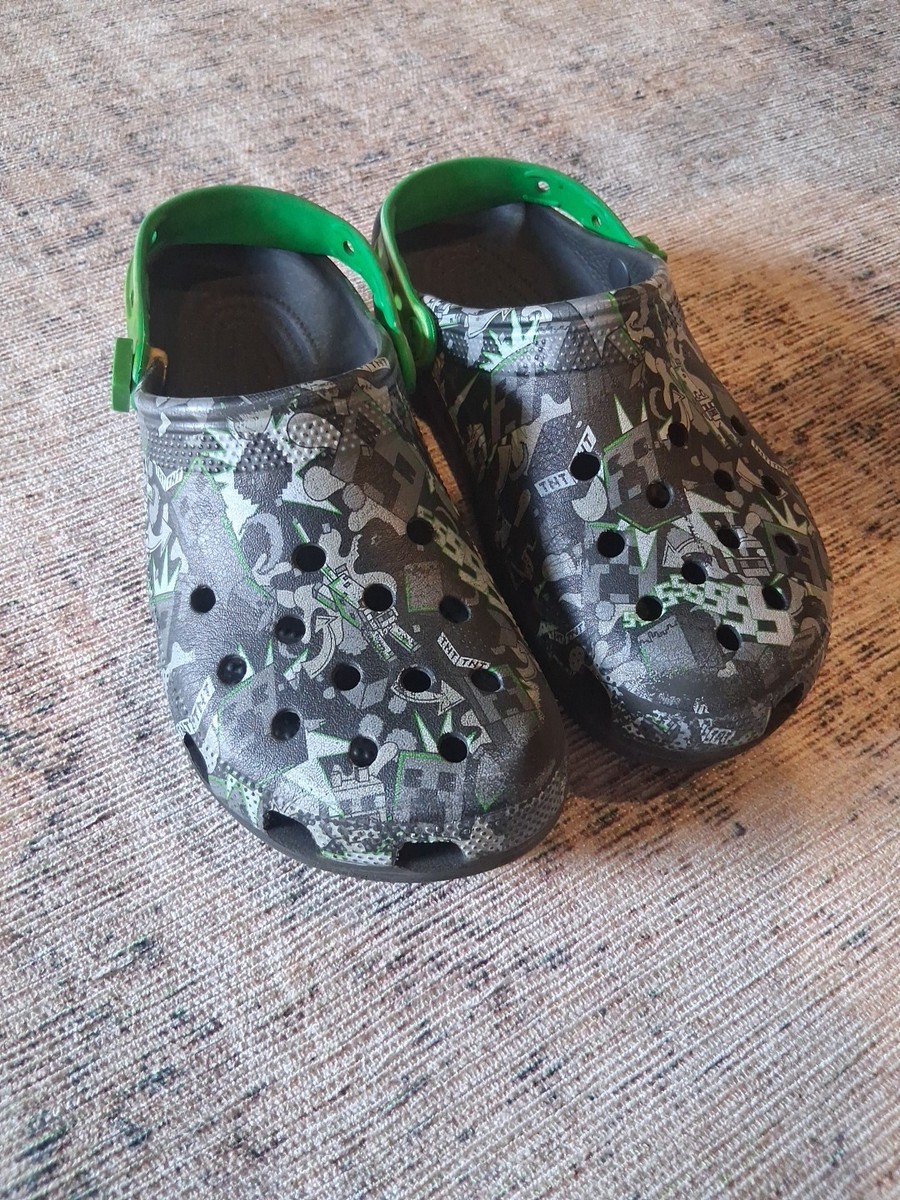 Mens Crocs Minecraft Slip On Clog Mens 9 Womens 11 | eBay display picture 2