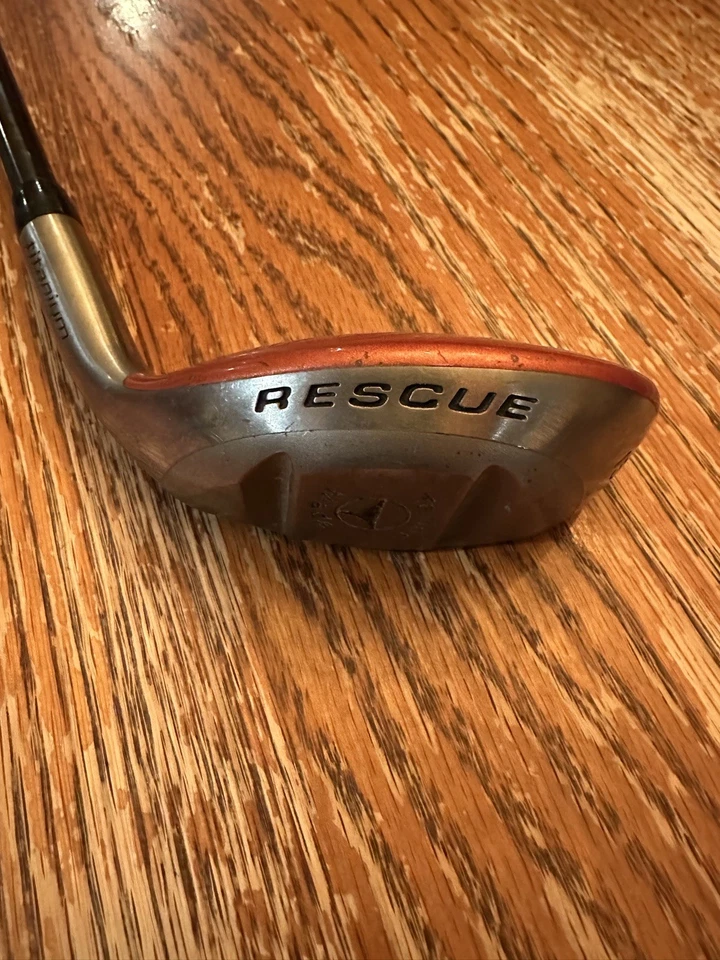 Varilla de grafito TaylorMade Rescue Titanium 15° híbrida R-80 flexión regular -derecha Foto 4 de 4