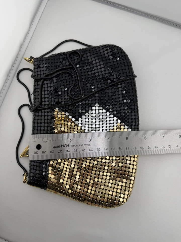 Bolsa metálica vintage ouro preto e prata com alça de ombro de metal e zíper - Imagem 3 de 4