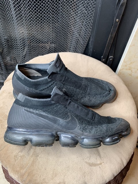nike air vapormax se laceless triple black