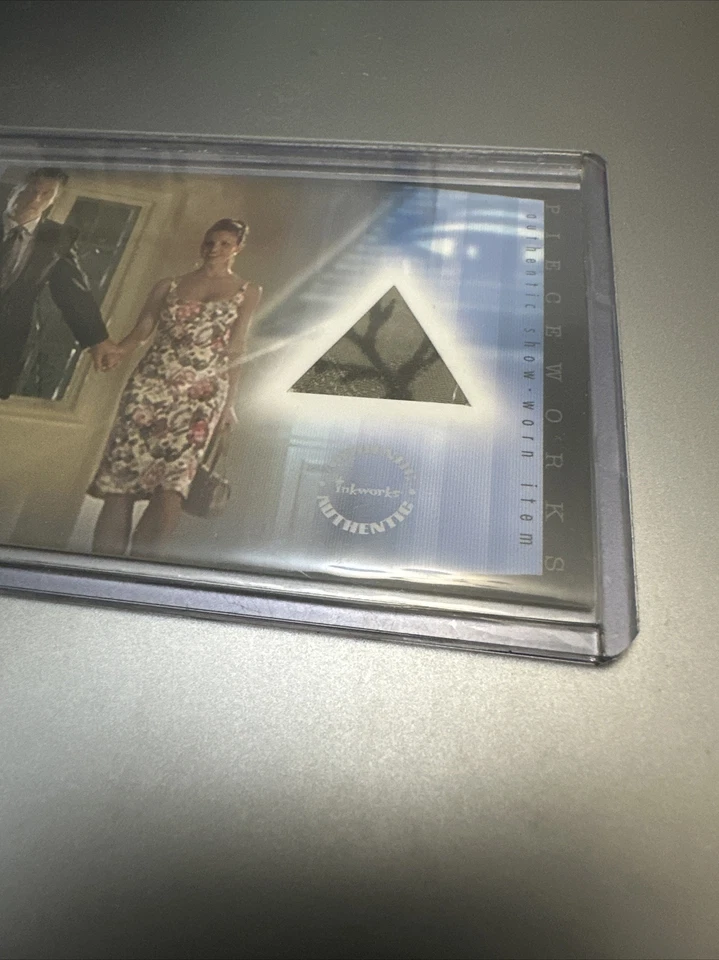 Veronica Mars Pieceworks Costume Charisma Carpenter as Kendall Trading Card - Image 2 of 4