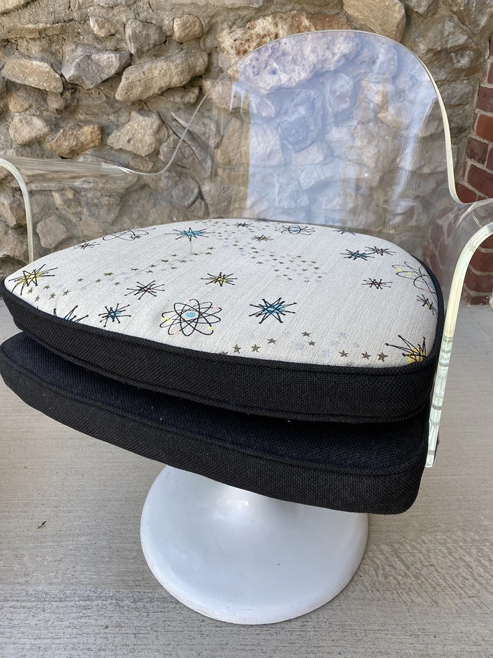 SILLAS LUCITE TULIPÁN Estilo MCM AÑOS 50 Plástico Moderno Estilo Hollis Saarinen Foto 2 de 4