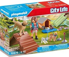 PLAYMOBIL City Life 70676 Geschenkset 'Hundetrainerin', ab 4 Jahren