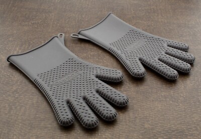 Cosmo  5 Finger Oven Glove Mitts Gray Silicone Pair 