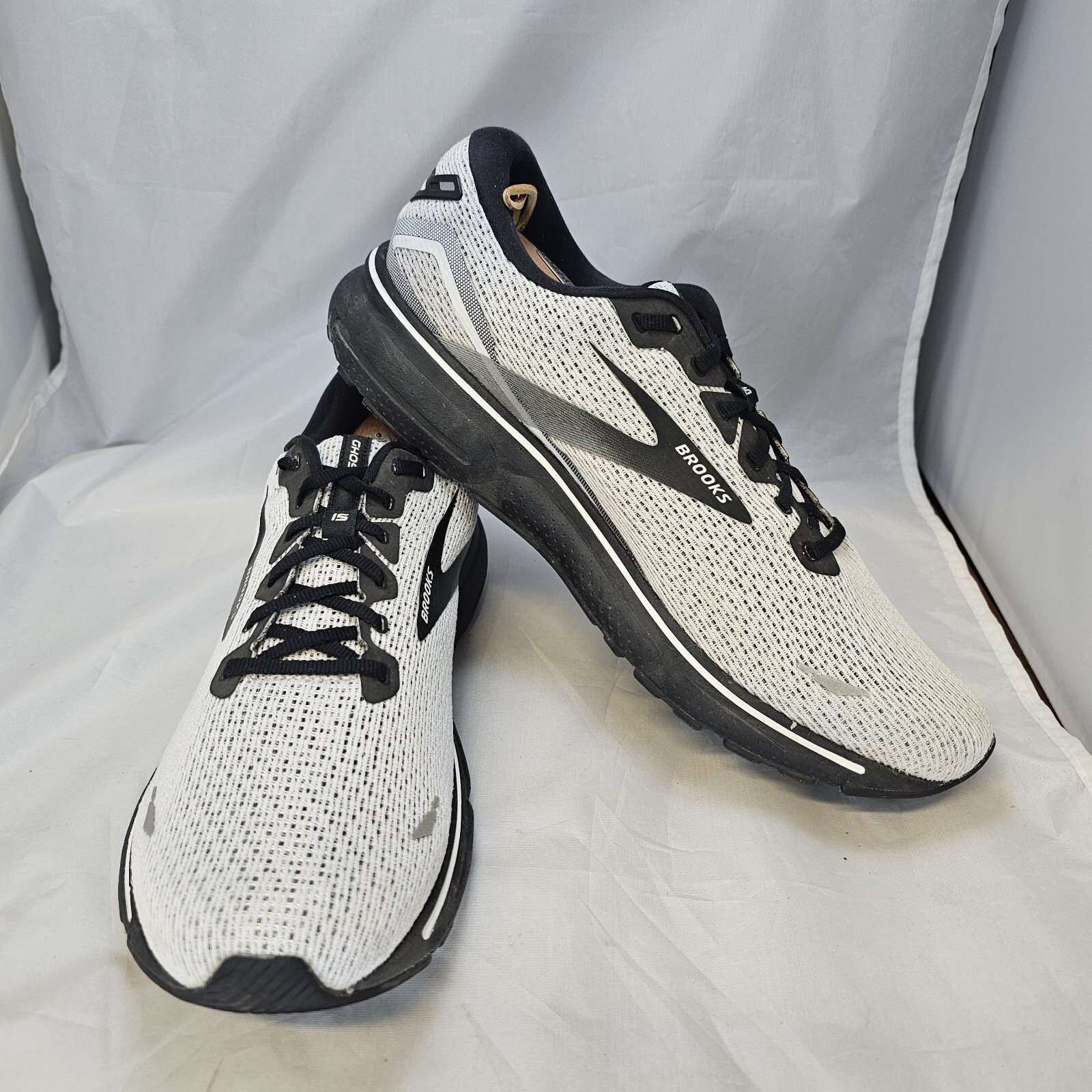 Brooks Ghost 15 Mens Neutral Road Running Shoes in White Black - Stability Trainer  