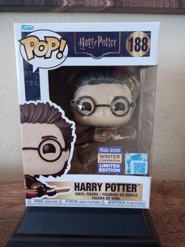 Funko Pop! Harry Potter (Quidditch) #188 Winter Con LE w/ Pop Protector