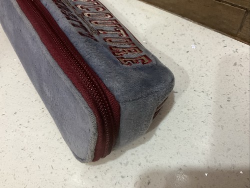 Vintage Y2K Juicy Couture Pencil / Make Up Bag Velour Clutch Embroidered - Picture 15 of 15