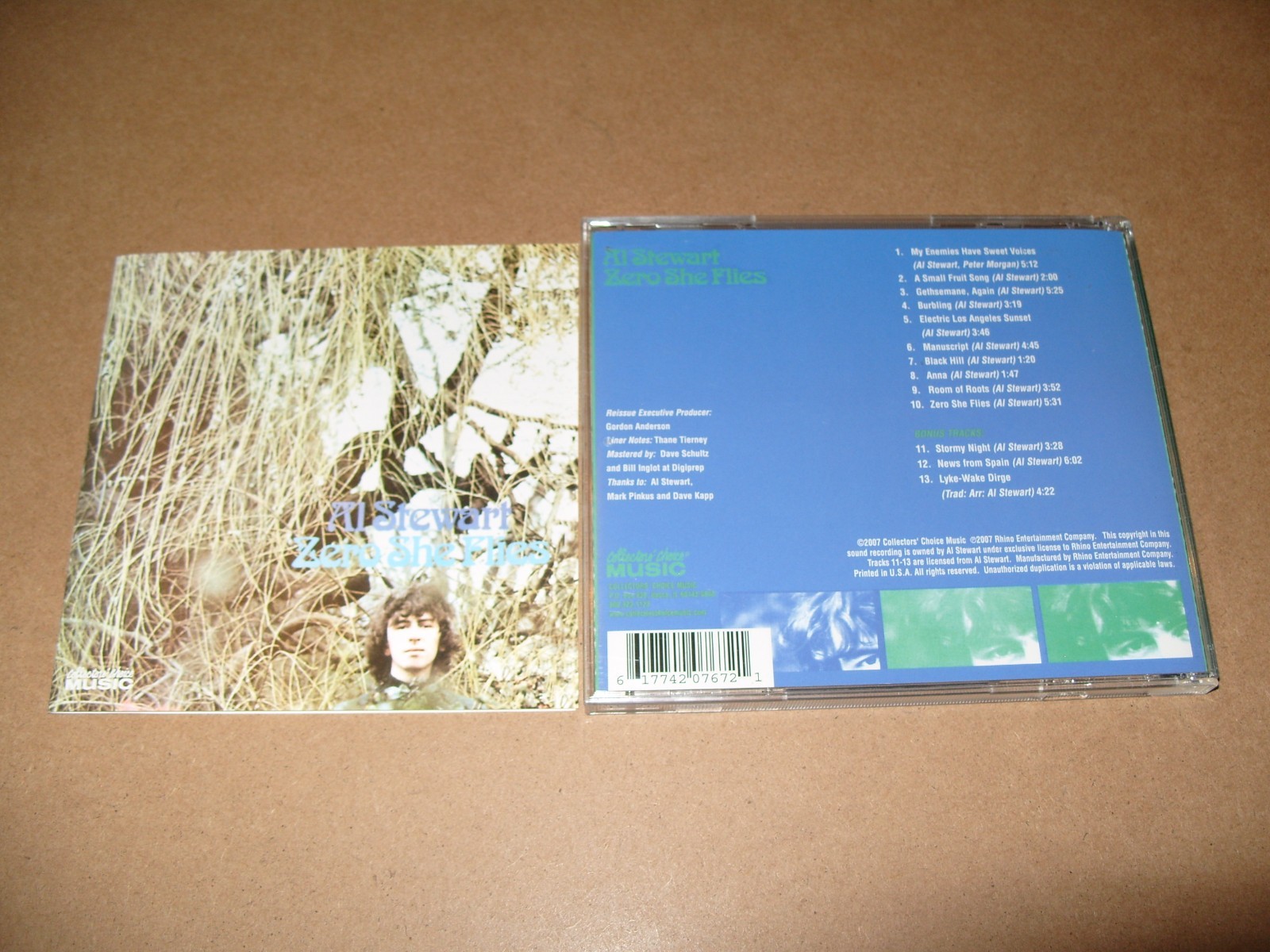 Al Stewart -Zero She Flies 2007 BONUS TRACKS CD  INLAYS NEAR MINT CONDITION.(M2
