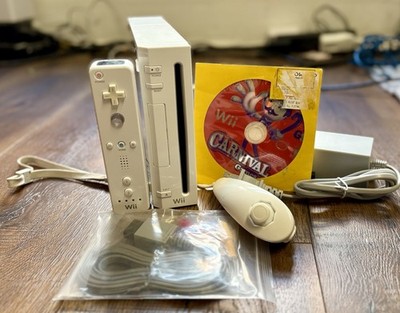 Nintendo Wii RVL-001(USA) Console Bundle w/ Remote, Nunchuk, A/V, AC + Carnival
