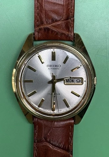 Vintage 1972 Seiko Automatic  7006-8007 - Serviced and Running