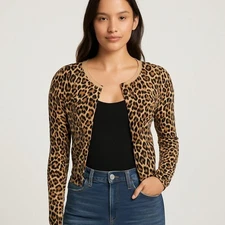 H&M Divided Leopard Print Button Front Cardigan Women’s Size 6