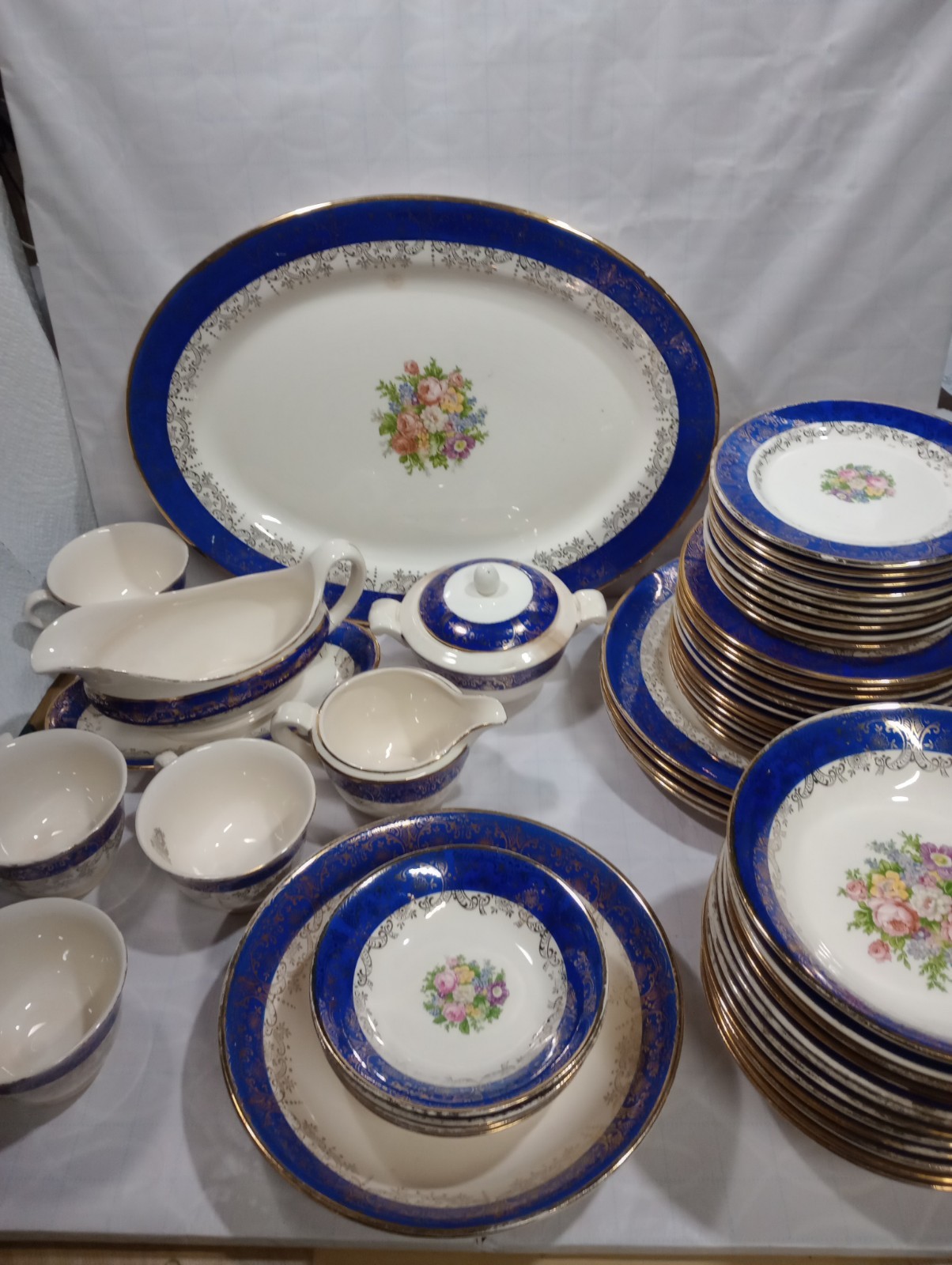 Gold/blue  Floral Center Vintage