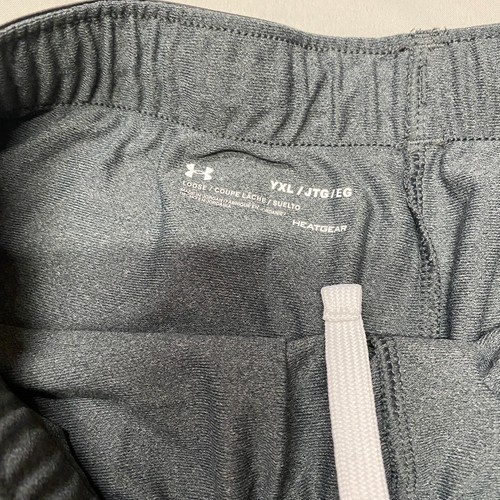 Under Armour Heatgear Running Shorts Youth Girls XL Gray Loose Fit Womens Large - Picture 2 of 8