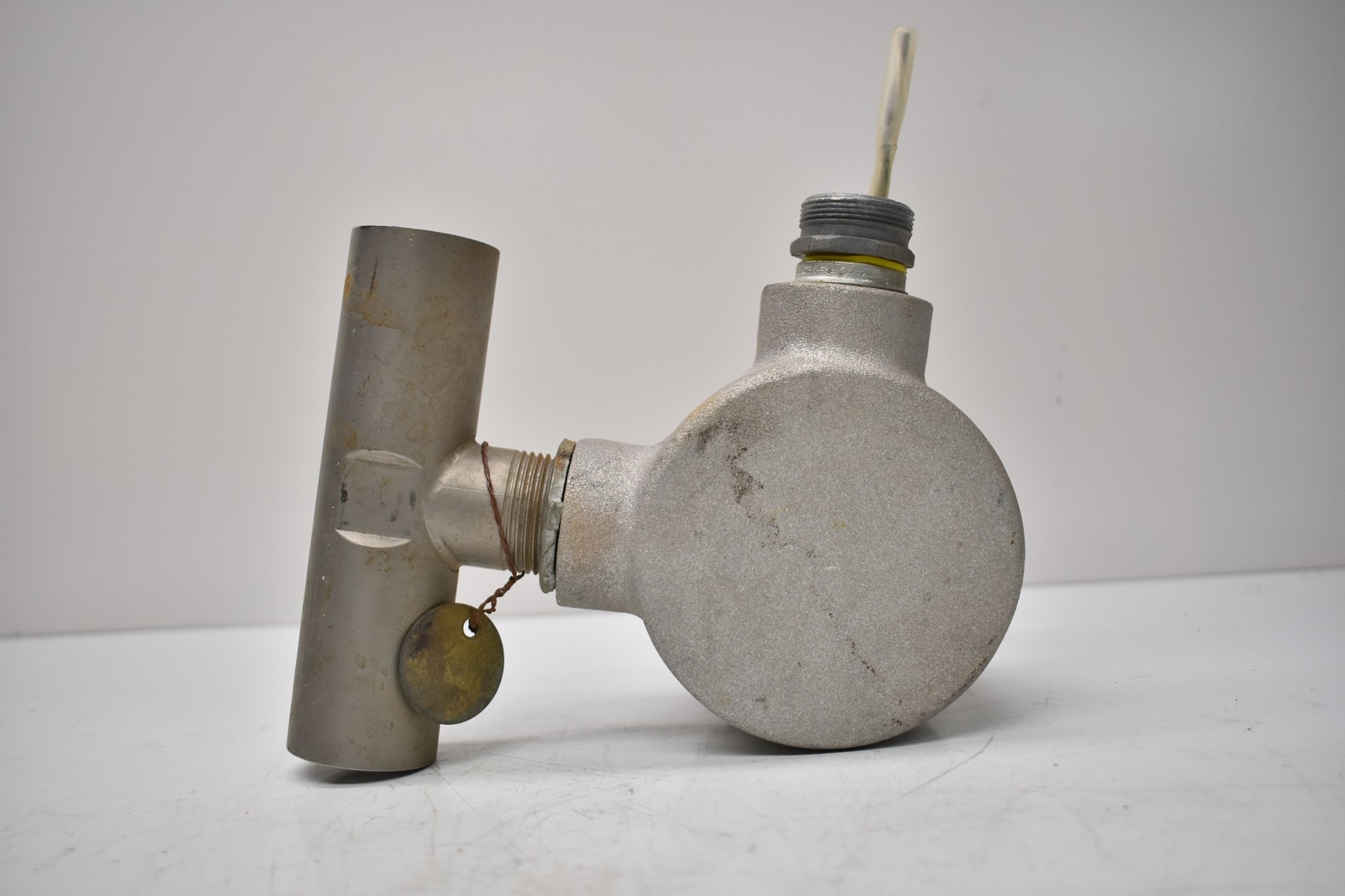 Curlee JB3 2Way Outlet Box With PLC W/ Tokheim Automation N-3/4-30 Turbine Valve