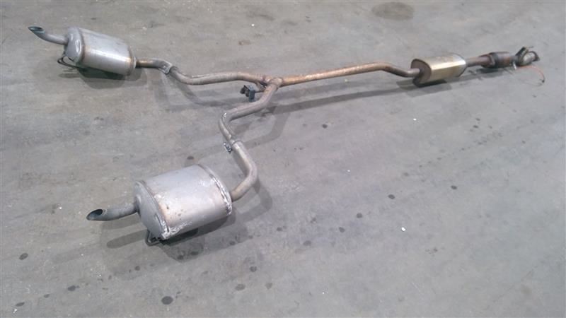 hamatosaemama さま！ OEM '09-'12 Nissan Altima 2.5L Exhaust Midpipe
