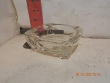 Crystal Glass 4 rest ashtray - No damage