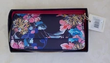 Trina Turk Trina Wallet Multifloral NIB Zip Around Pockets 6 Card Slot PVC Logo
