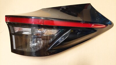 81550-0DE10 81560-0DE10 RH/LH rear combination lamp Toyota Yaris