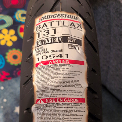 Bridgestone Battlax T31 Neu Dot  5024 vorne