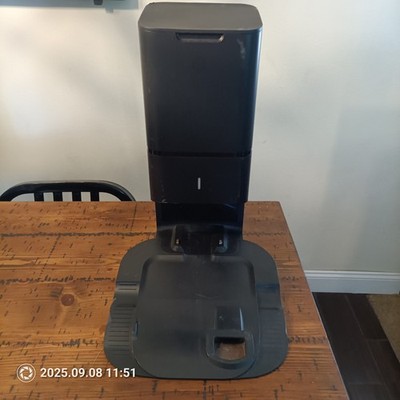 iRobot Clean Base Automatic Dirt Disposal ADE-N1 Vacuum Robot