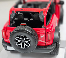 2021 Ford Bronco Badlands Red Special Edition 1:18 Diecast Model Open Top NoDoor