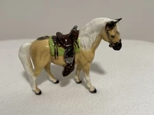 VTG Hagen Renaker Western Horse W/ Green Blanket Brown Saddle W/Original Sticker