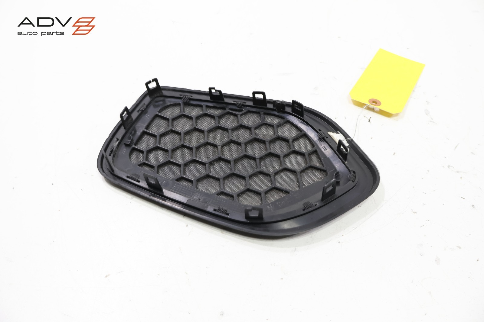 2014 - 2020 MASERATI GHIBLI FRONT LEFT DRIVER SIDE DOOR SPEAKER GRILLE COVER OEM