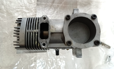 YS 61 LONG R Classic Engine Pro-Overhauled Good Condition Box