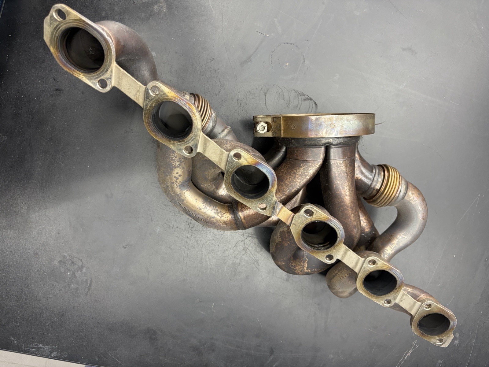 Ferrari 812 Superfast Right Exhaust manifold P/N 880348