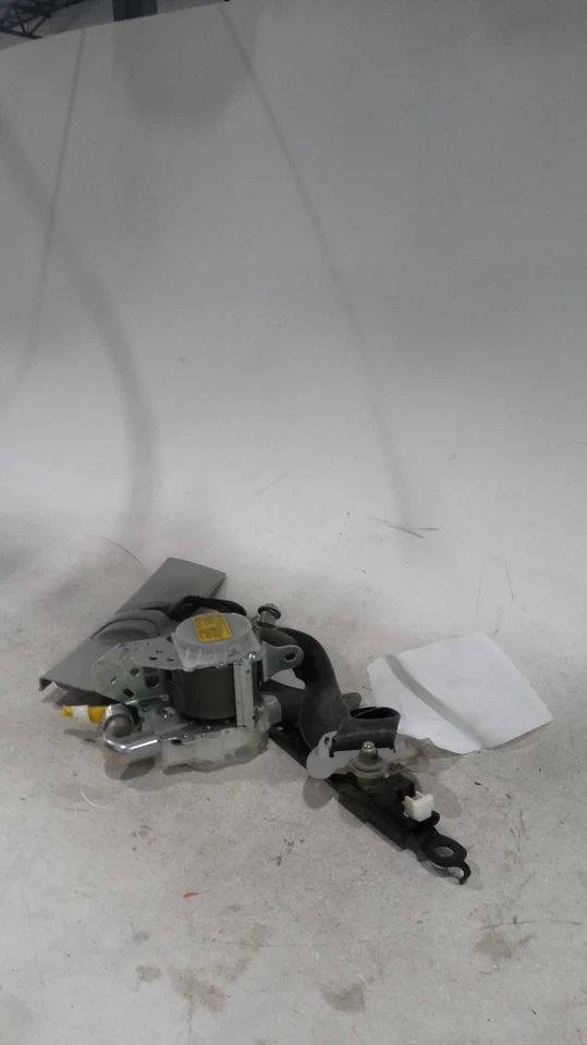 2013 Toyota Sienna OEM Grey Seat Belt 7322008040B1 184K Miles Foto 2 de 4