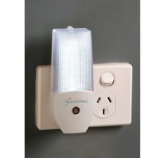 Night Light Kids Room Hallway Closet Light Smart Auto Sensor Automatic Dreambaby