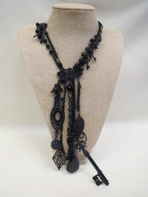 Treska | Teardrop Key Necklace Black | eBay