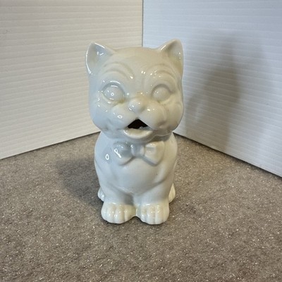 Vintage White Ceramic Cat Kitten Creamer Milk Pitcher Small 4 Oz Capacity Japan