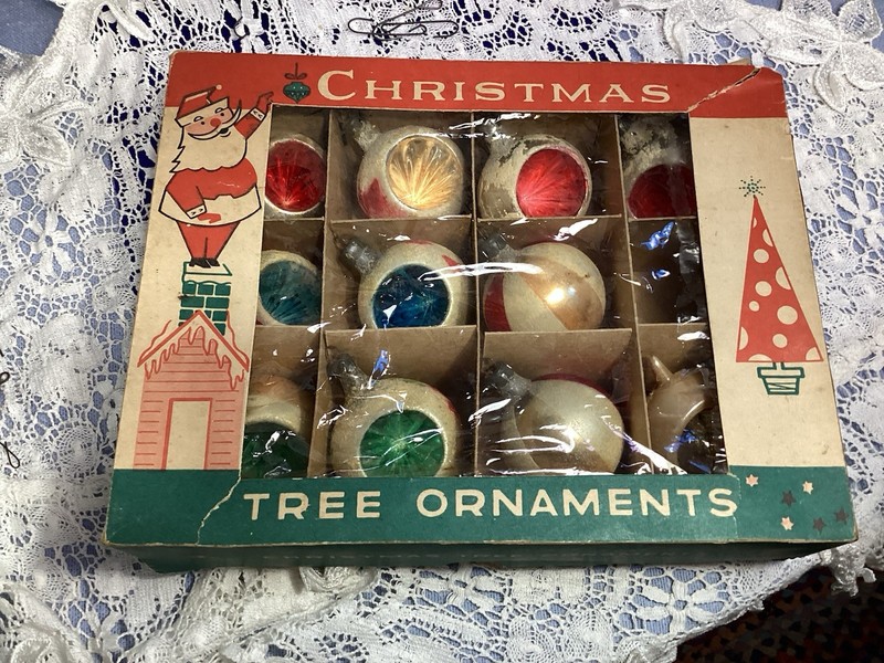 Lot of 11 Fantasia Mica Indent Teardrop Beachball Stripe Poland Ornaments Box