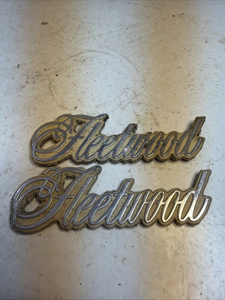 Cadillac Fleetwood 1984-90 OEM palo en emblema de metal escritura # 20208137 Foto 2 de 4