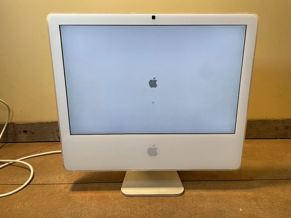 Apple iMac 20" A1207 Intel Core 2 Duo, 667MHz 3GB SDRAM, 232GB HD, Snow Leopard - Image 3 of 4
