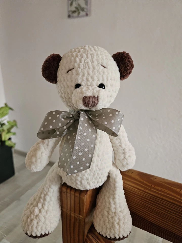 Deko Bär Teddybär Kuscheltier Plüschtier Handarbeit Gehäkelt Ein Geschenk  - Bild 2 von 4