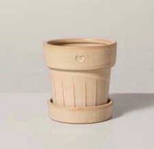 Maceta de gres corazón con platillo 4,5" hogar y mano magnolia juego de 2