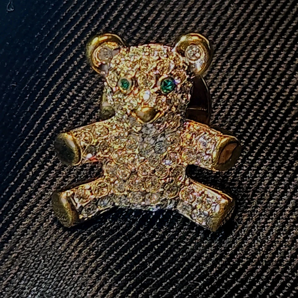 Broche prendedor de oso de peluche de cristal de Swarovski estrás verde piedra de nacimiento de mayo de agosto Foto 4 de 4