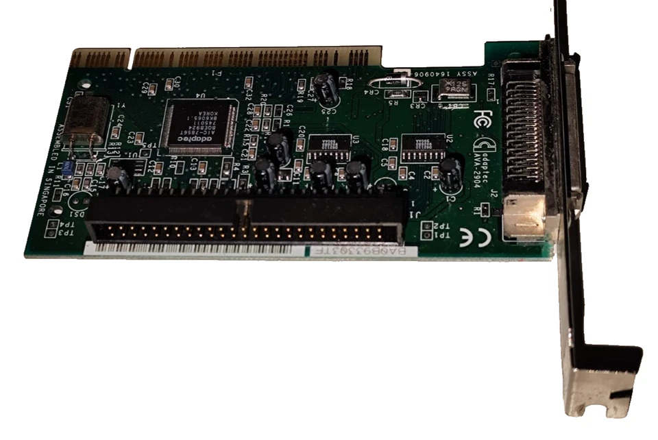 Scheda PC PCI SCSI Controller Adaptec AVA-2904 - Immagine 2 di 4