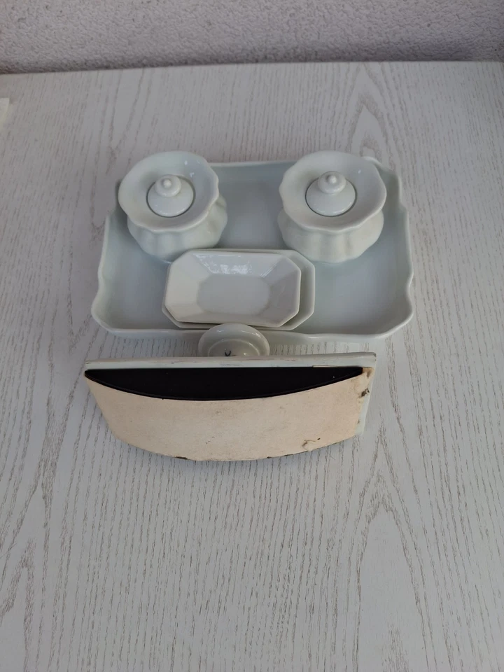 Meissen mocha cup green gold rim possibly Marcolini 4 grinding strokes - Image 3 of 4