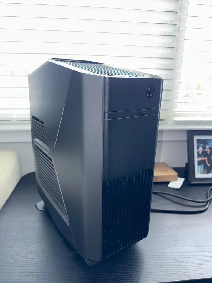 Dell Alienware Aurora R7 Gaming Desktop PC Intel Core i7 16GB RAM 1TB HDD - Image 4 of 4