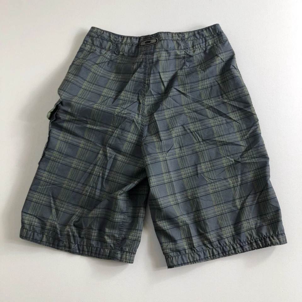 Pantalones cortos de carga Oakley para hombre talla 30 verde a cuadros Foto 2 de 4