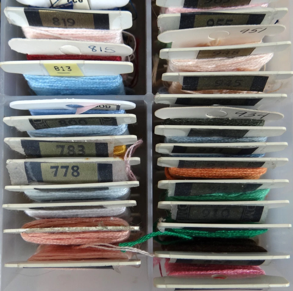 Embroidery Floss Thread Lot 110 Cards Kreinik Metallic Spools Mouline Rainbow - Image 4 of 4