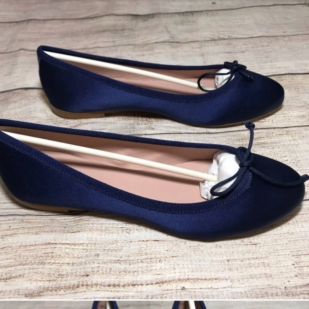 Navy dress hotsell flats womens