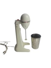 Vintage Scovill Hamilton Beach Drink Master Milkshake Mixer 727 w/cup Beige