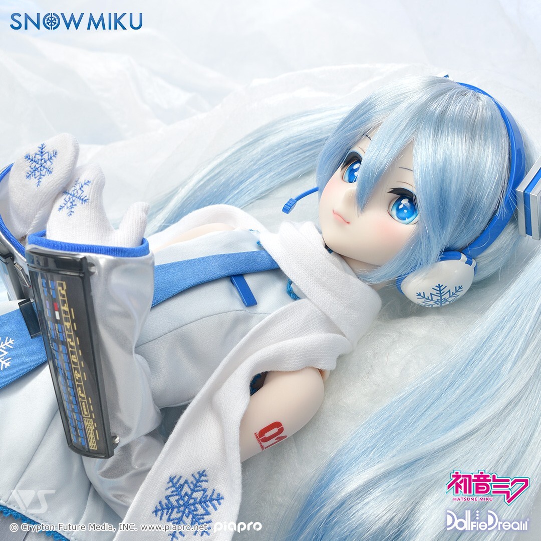 Volks DD Dollfie Dream Snow Miku Reboot Doll Figure Hatsune Miku