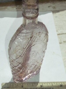 1/4 pt. Coffin shape, cork top lattice or diamond pattern glass whiskey flask