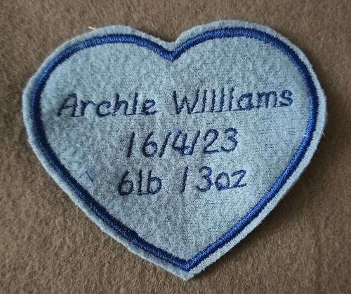 New Baby Personalised Embroidered Felt Patch for Memory Bears & Blankets - Picture 12 of 17