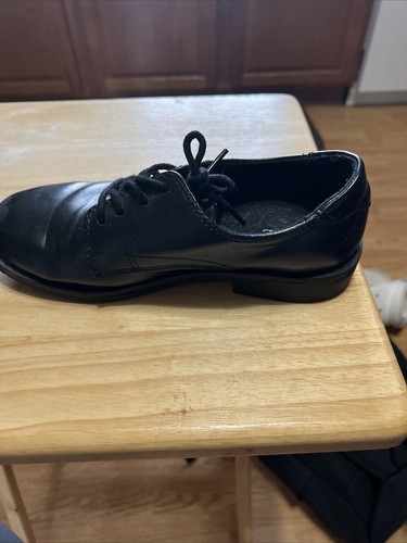 childrens place shoes Size 4 - Picture 5 of 7